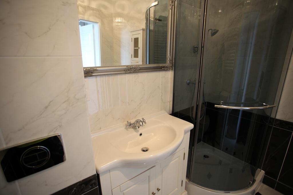 Przestronny Apartament Apartment Kalisz  Bagian luar foto